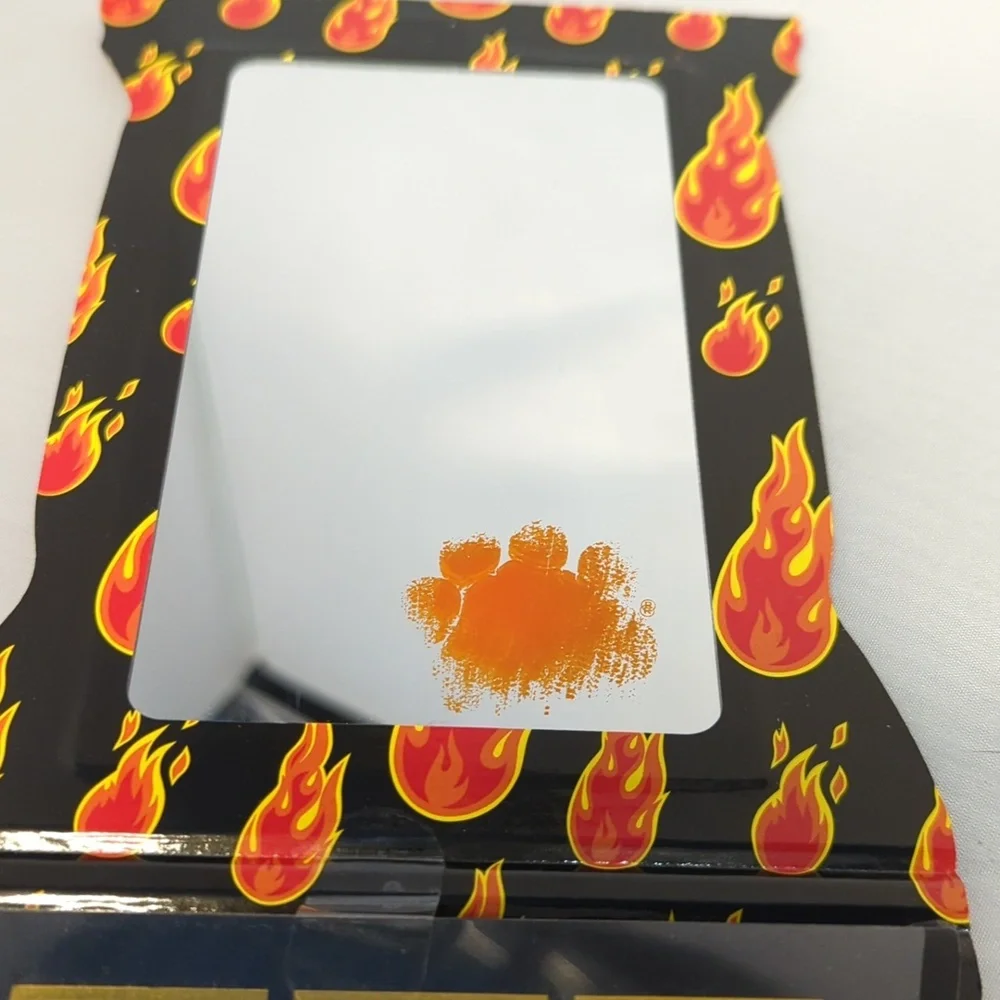 Taste Beauty Cheetos Flamin' Hot Crunchy Eyeshadow Palette